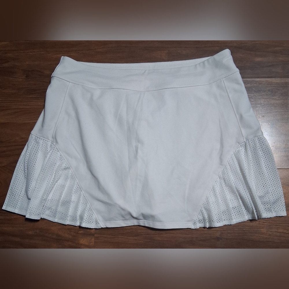 Under Armour White Circle Skater Tennis Skirt with Mesh Panels - Picture 1 of 5